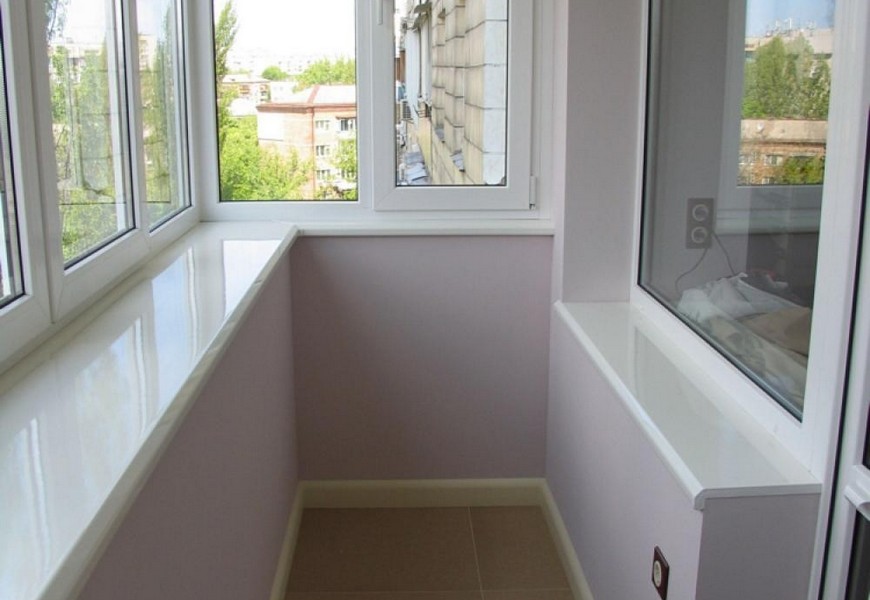 Тёплый балкон ПВХ с профилем Novotex, подоконник Danke немецкого производства